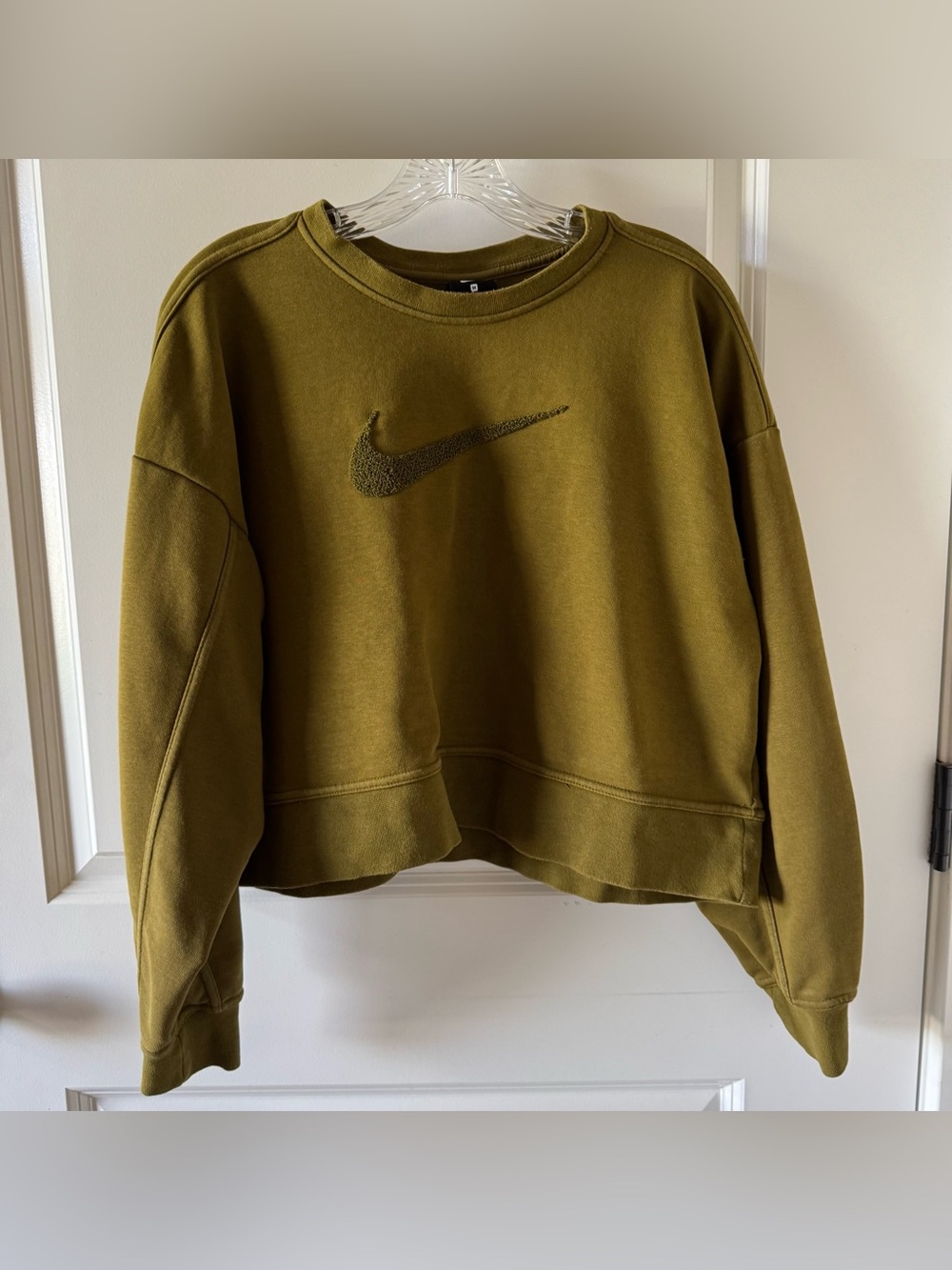 Nike oversized cropped sweatshirt